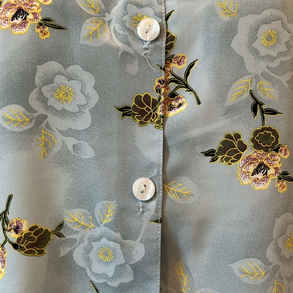 Jackline Design Studio Floral Sleeveless Button Front Tunic - Picture 3 of 6